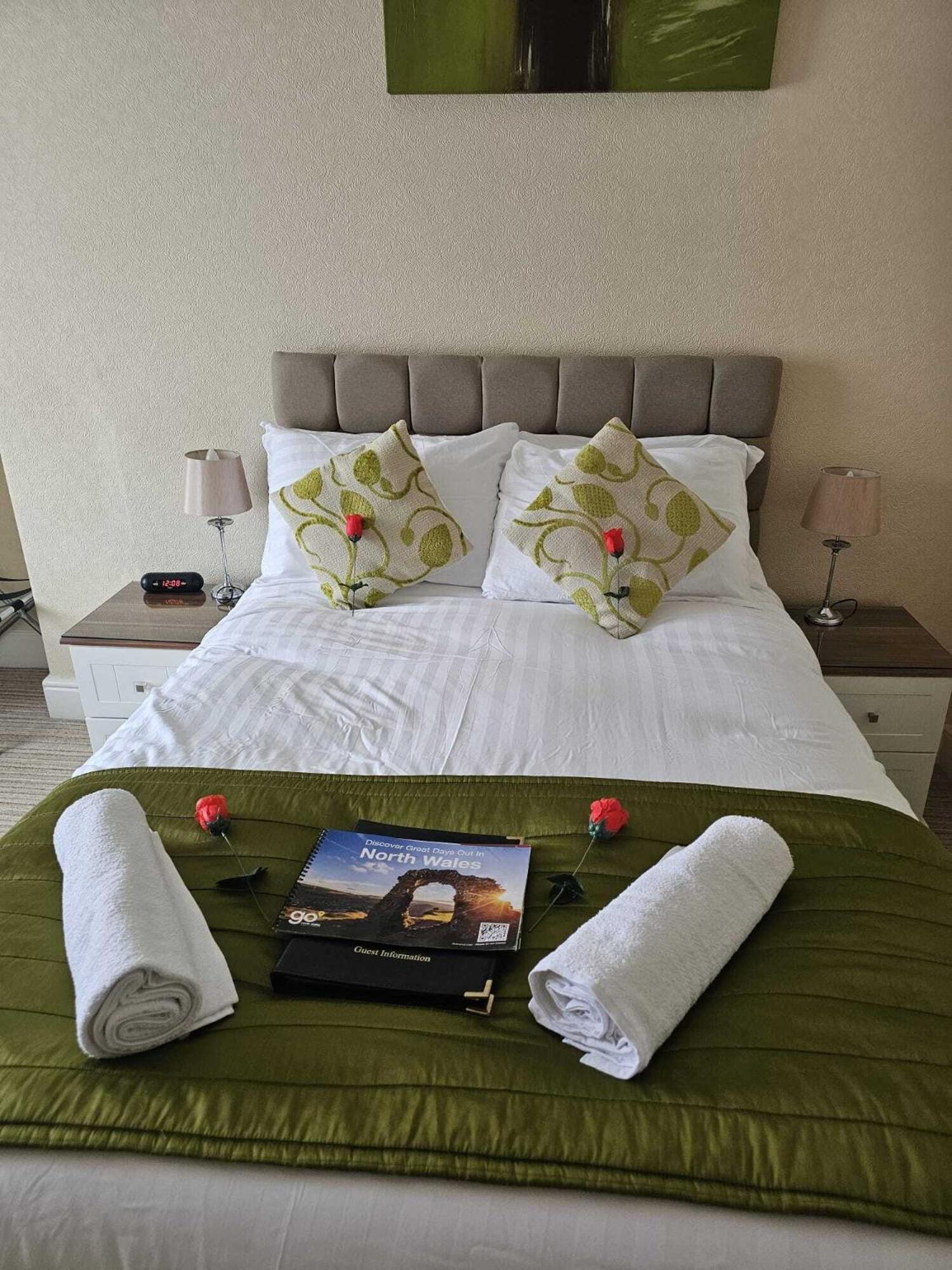 St. Hilary Guest House Llandudno Phòng bức ảnh