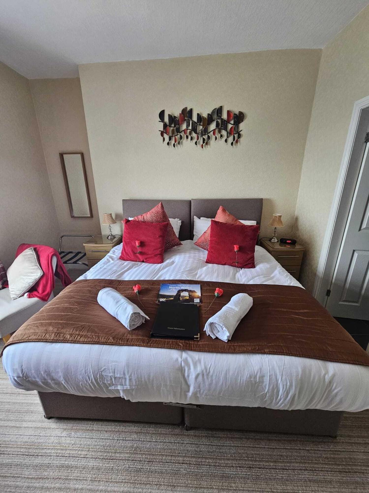 St. Hilary Guest House Llandudno Phòng bức ảnh
